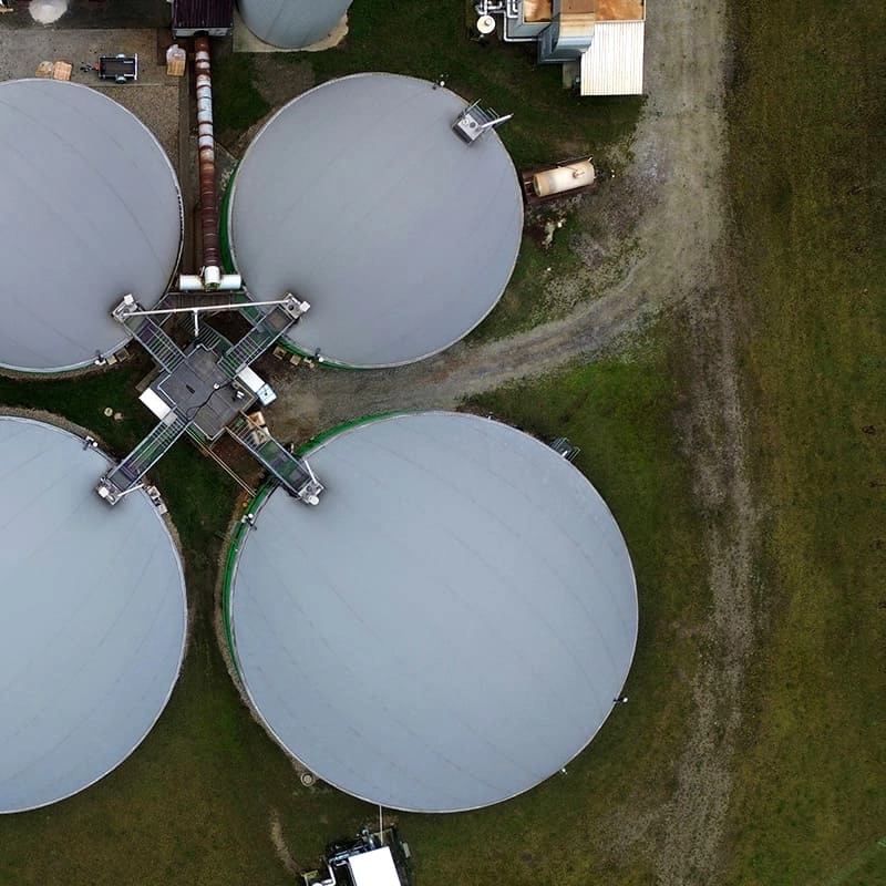 vista aérea de biodigestores